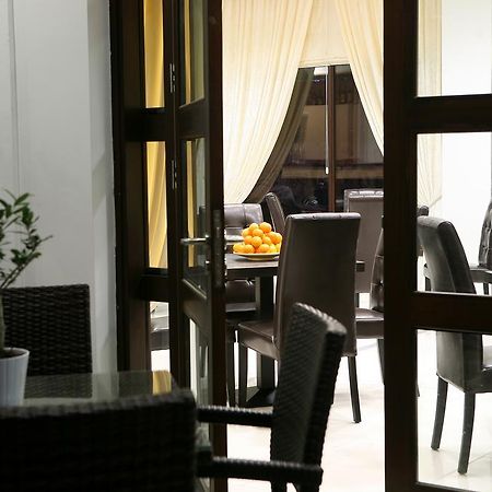 Royiatiko Hotel Никозия Екстериор снимка