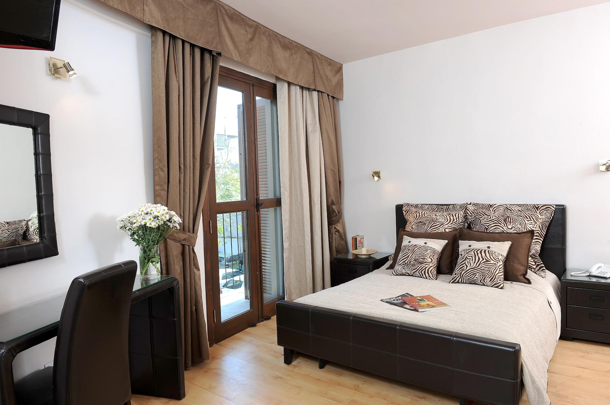 Royiatiko Hotel Никозия Екстериор снимка