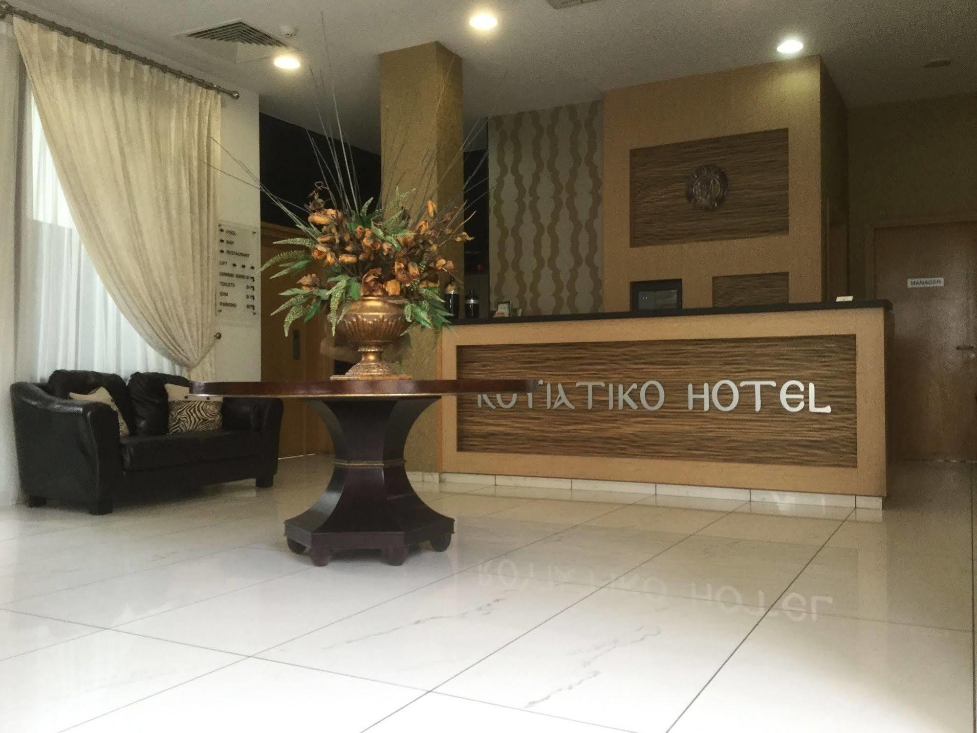 Royiatiko Hotel Никозия Екстериор снимка